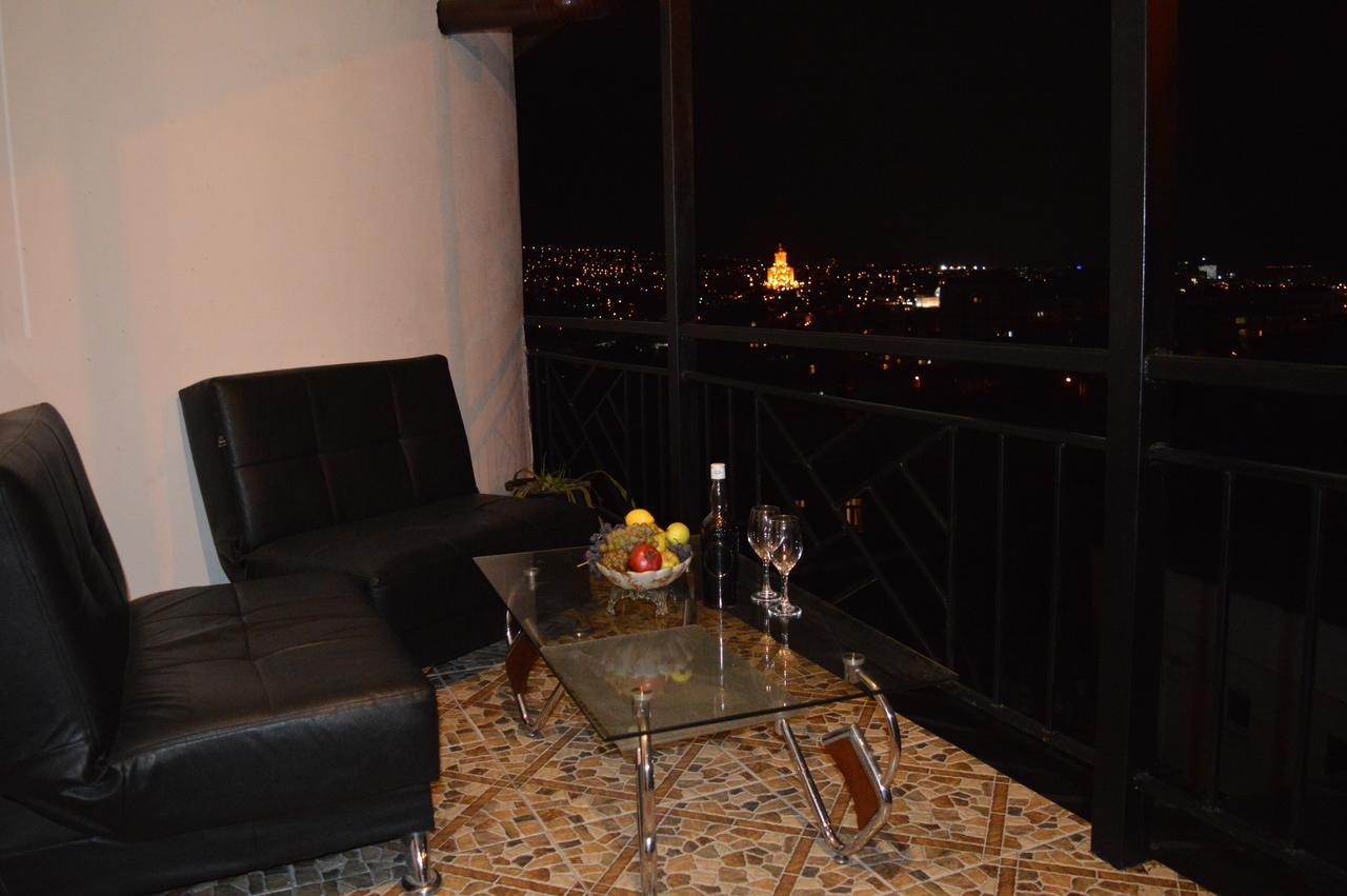 Terasa Mtacminda Apartment Tbilisi Luaran gambar